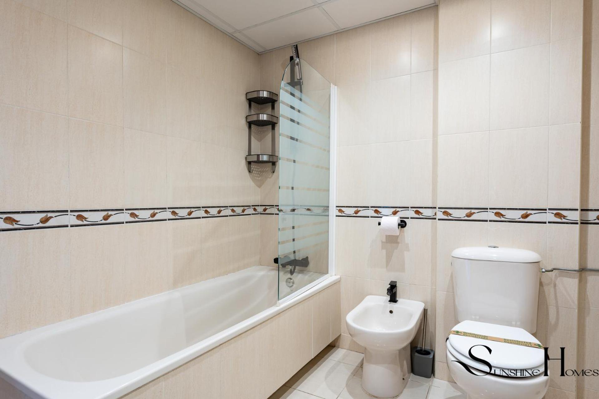 Vakantiehuis Townhouse With Jacuzzi,sea Views, Swimming Pool,garage