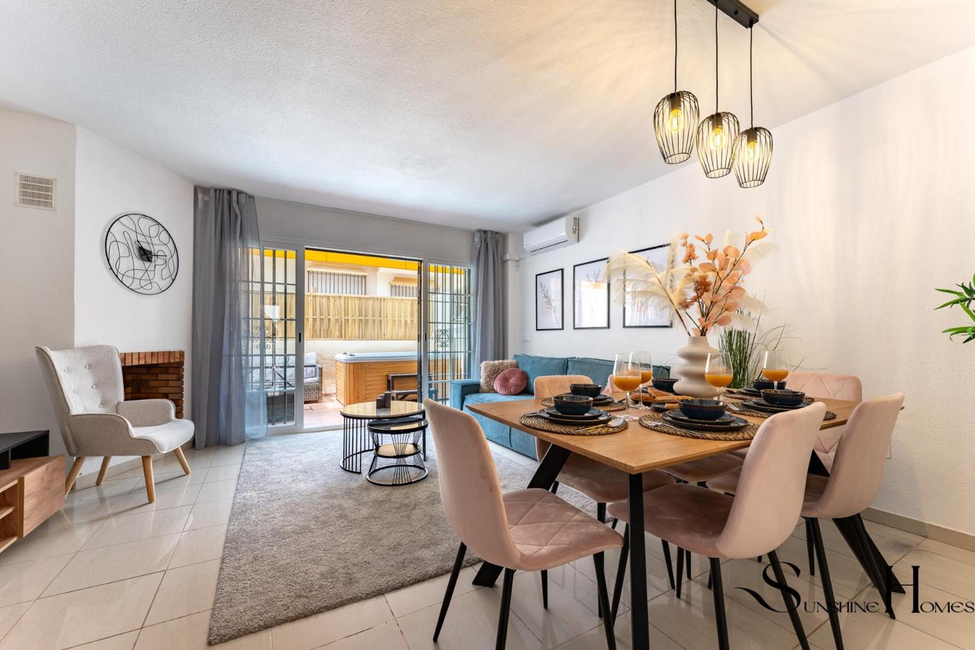 Ferienhaus Townhouse With Jacuzzi,sea Views, Swimming Pool,garage Benalmádena