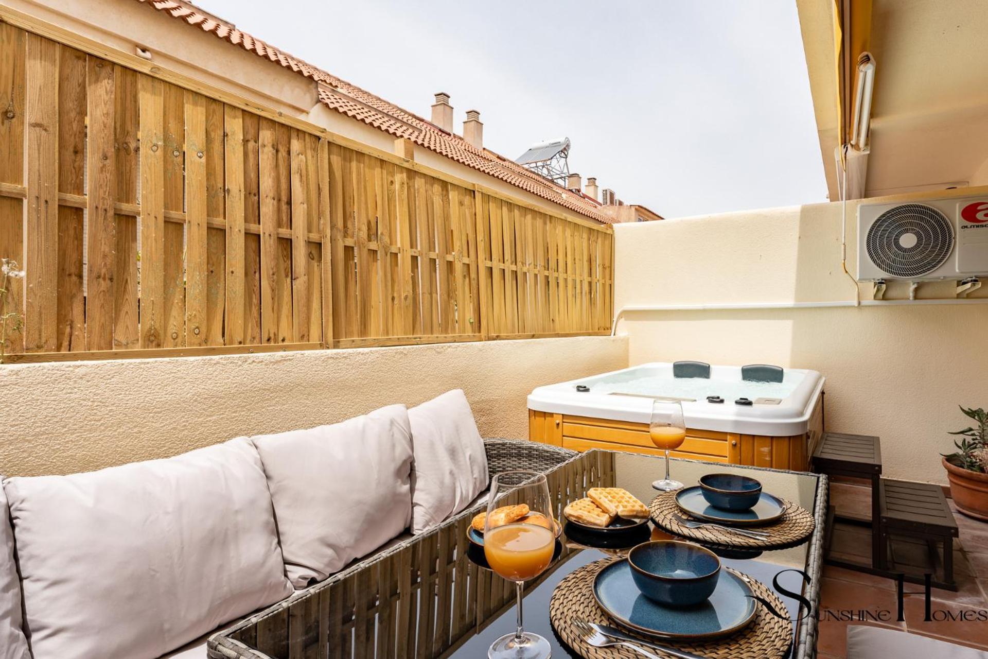 Townhouse With Jacuzzi,sea Views, Swimming Pool,garage Ferienhaus Benalmádena